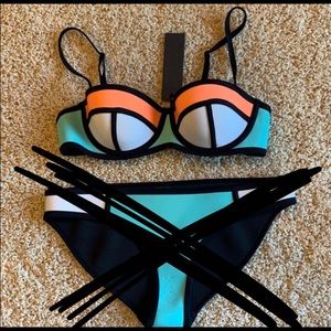 TRIANGL bikini top